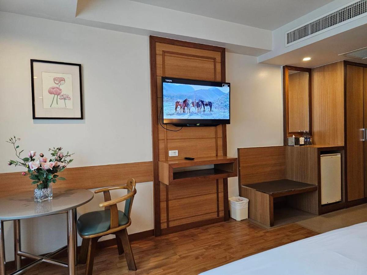Dynasty Inn Bangkok Exterior photo
