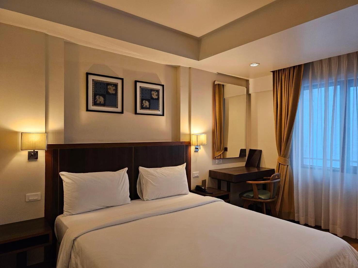 Dynasty Inn Bangkok Exterior photo
