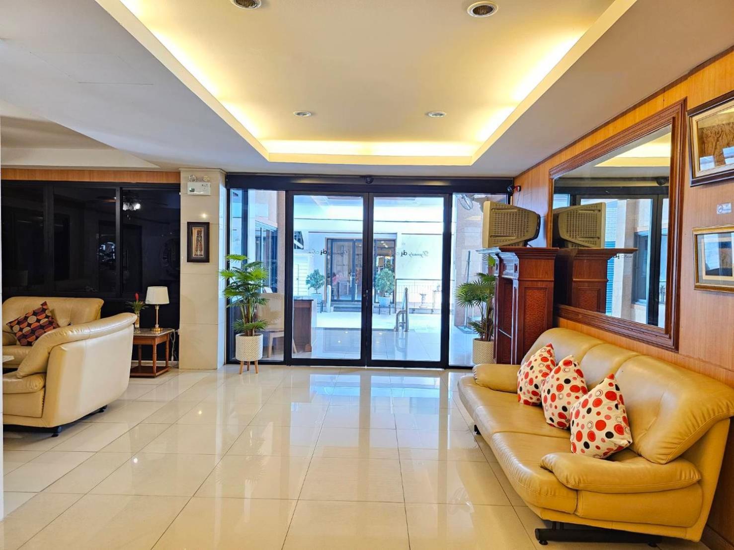 Dynasty Inn Bangkok Exterior photo