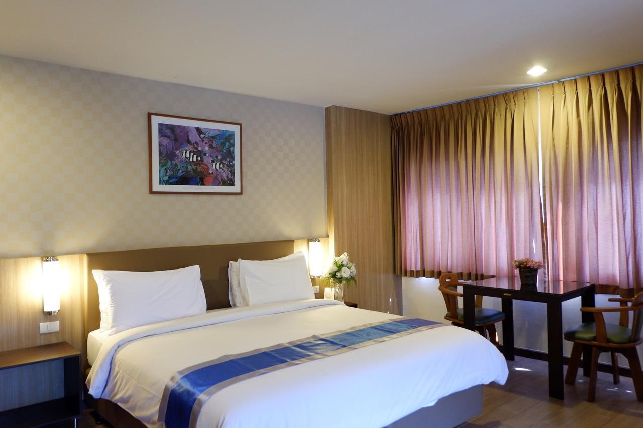Dynasty Inn Bangkok Exterior photo